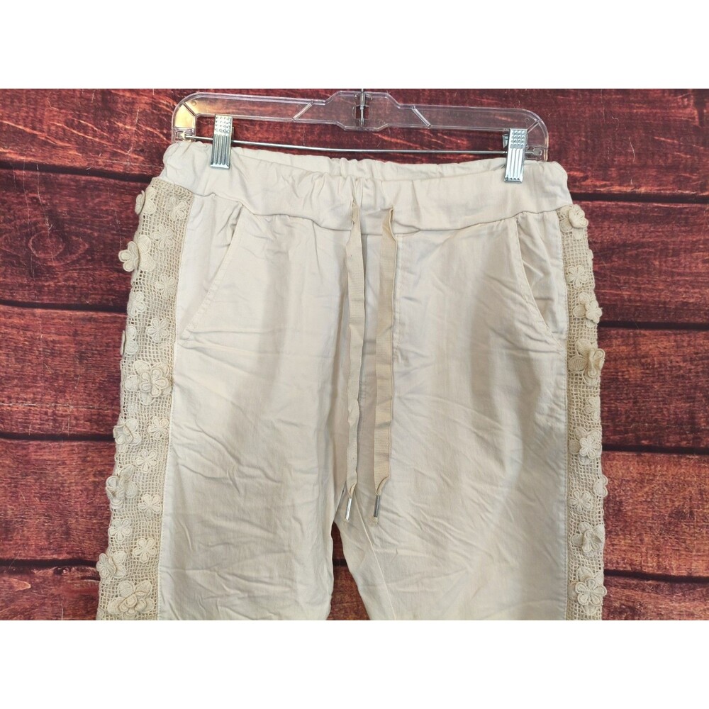 Women's Floral Crochet Inset Pants size 28x28 Cream color pants boho, garden - Picture 9 of 10
